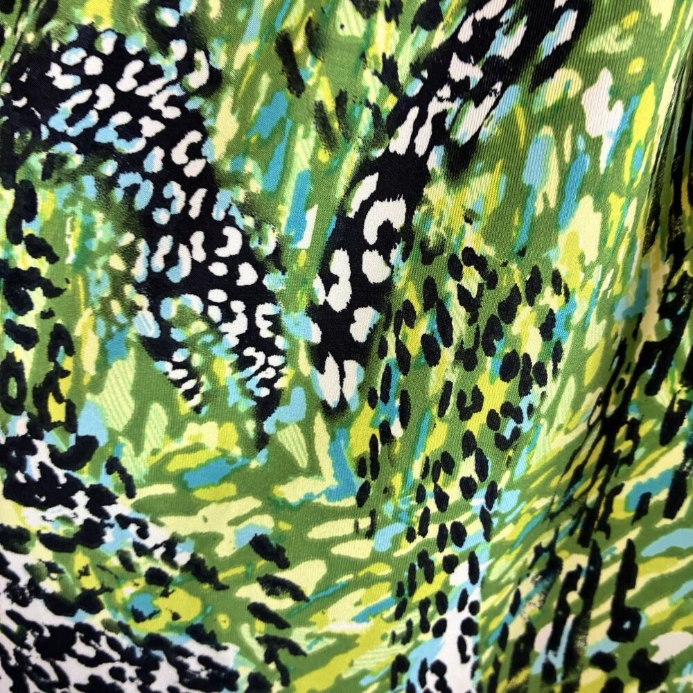 New Directions Women’s Green Animal Print Tank Blouse Crochet Straps Size L - Picture 2 of 6
